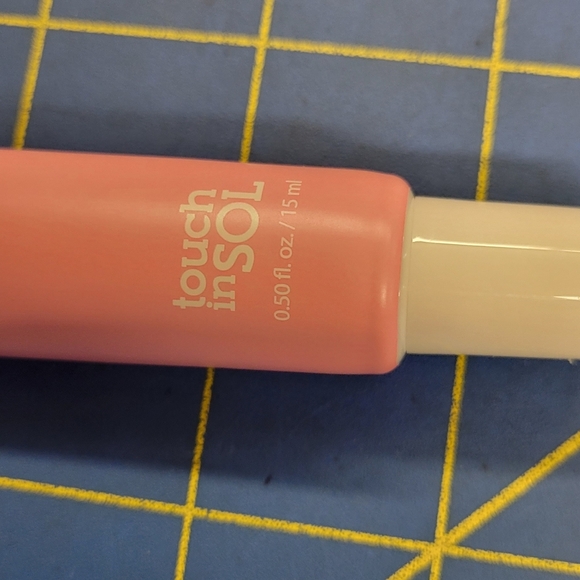 Touch on Sol Pretty Fitter Icy Shebert 0.5 FL oz - Picture 3 of 4